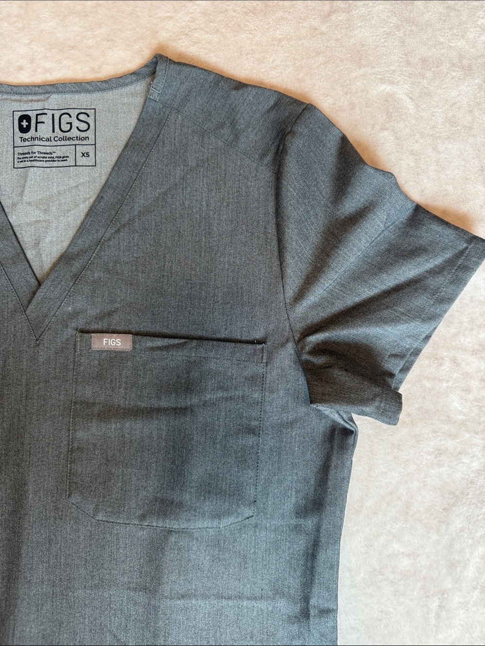 Figs technical collection Catarina one pocket scrub top - Picture 3 of 4